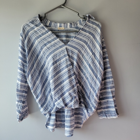 Hollister Cotton Wrap Blouse sz M - Picture 4 of 9
